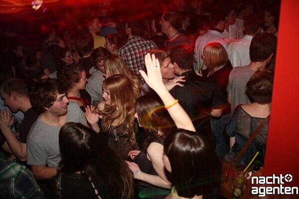 Ein dreckiger Geburtstag im Café Muffathalle: "3 Jahre Halli Galli Drecksound". Noch mehr Photos gibt es hier: www.nachtagenten.de