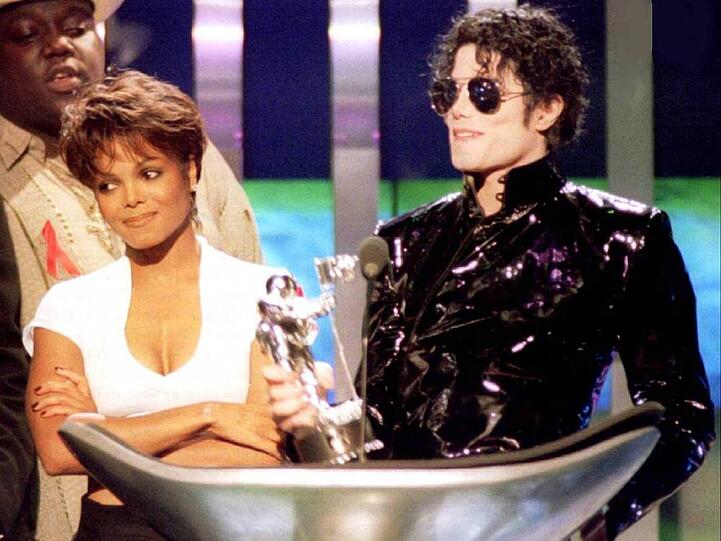 Janet und Michael Jackson bei den MTV Music Awards 1995
