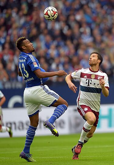 Xabi Alonso bei seinem Startelf-Debüt für die Bayern!