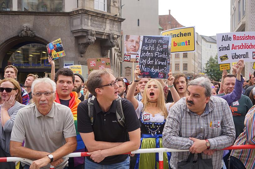 ... lautstarker Protest auch hier ...
