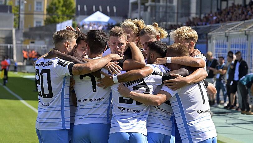 In einem Stadt-Derby gegen den FC Bayern hätten sie gewiss das Nachsehen, und doch sind sie irgendwie besser: Sechzigs Serientäter.
