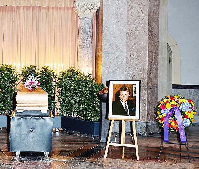 Beerdigung von Dr. Dietmar (Didi) Küffer auf dem Nordfriedhof in München.