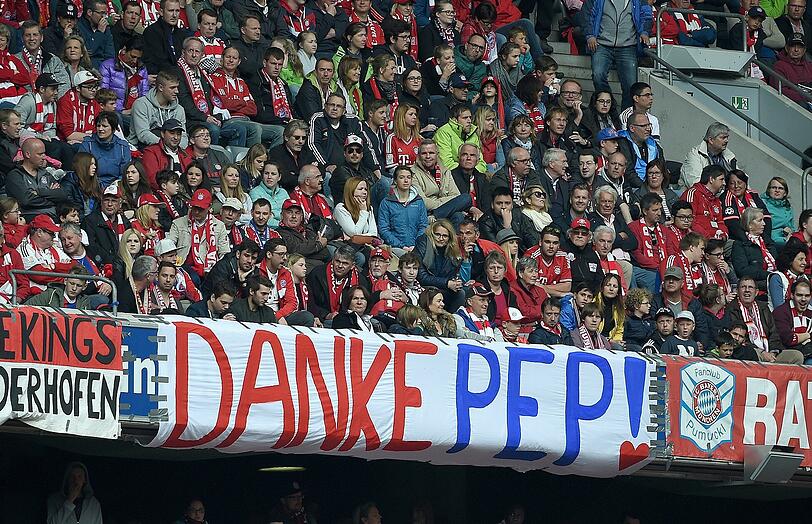 Die Bayern-Fans bedanken sich bei Pep Guardiola.