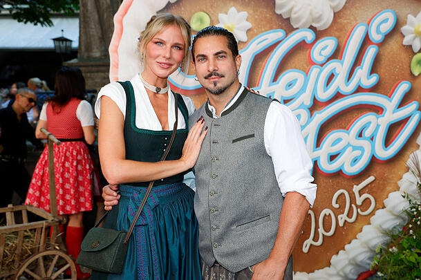 Mike Marino an der Seite seiner Partnerin, dem Model Olga Hoffmann, auf Heidi Klums "HeidiFest" im September. Mike Marino an der Seite seiner Partnerin, dem Model Olga Hoffmann, auf Heidi Klums "HeidiFest" im September.