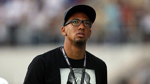 Hornbrille und Baseball-Cap: Nationalspieler Jerome Boateng, der von Manchester City zum FC Bayern wechselt, mag's privat eher lässig. Hornbrille und Baseball-Cap: Nationalspieler Jerome Boateng, der von Manchester City zum FC Bayern wechselt, mag's privat eher lässig.