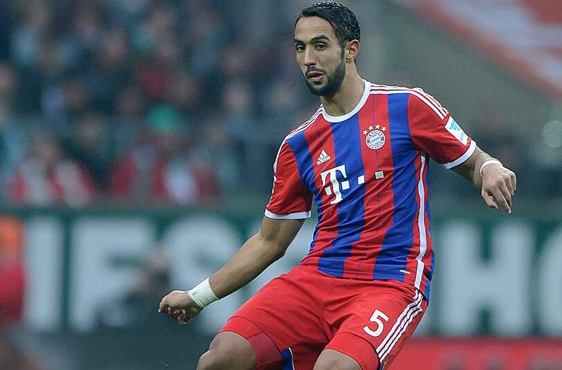 Ärgerte sich über eine für seinen Geschmack zu lang andauernde Passkontrolle: Bayerns Innenverteidiger Medhi Benatia.