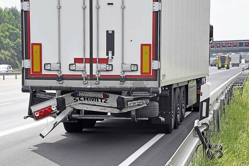 Nach dem Unfall bildete sich ein kilometerlanger Rückstau.