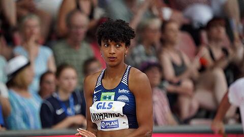 Die deutsche Weitsprung-Queen ist Olympiasiegerin und zweifache Weltmeisterin. Neben ihrer Leichtathletik-Karriere studiert die 29-jährige Heidelbergerin Umweltwissenschaften.