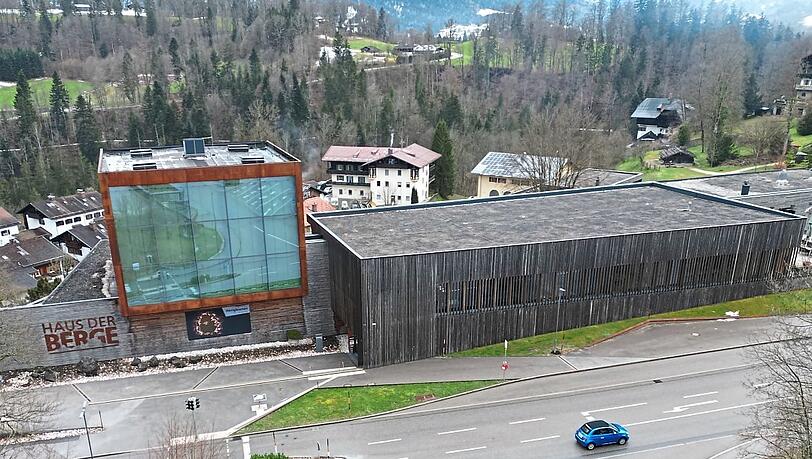 Heute: das Nationalparkzentrum "Haus der Berge". Heute: das Nationalparkzentrum "Haus der Berge".