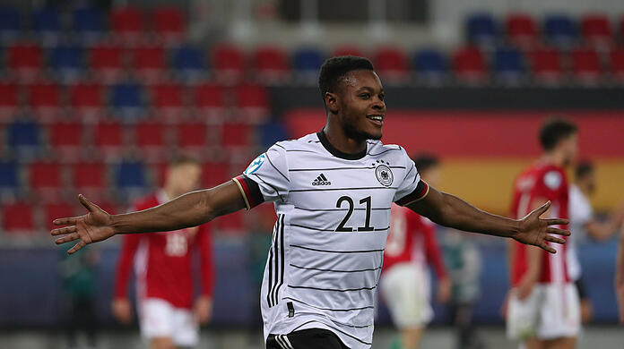 Ist er beim FC Bayern bald Thema? Wolfsburgs Shooting-Star Ridle Baku.