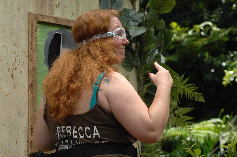 In der Ahnengallerie des Dschungelcamps wartete wieder jede Menge Krabbel- und Kriechzeugs auf Rebecca.