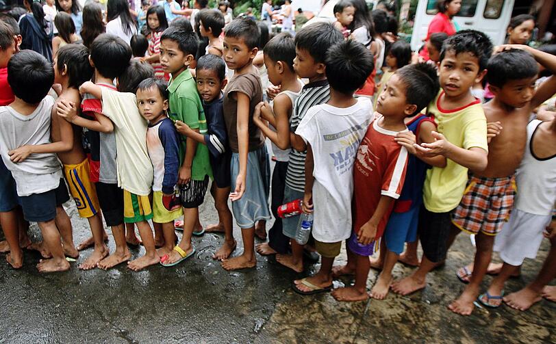 Bilder der Verwüstung: Taifun "Nesat" verwüstet die Philippinen - Die Bilder