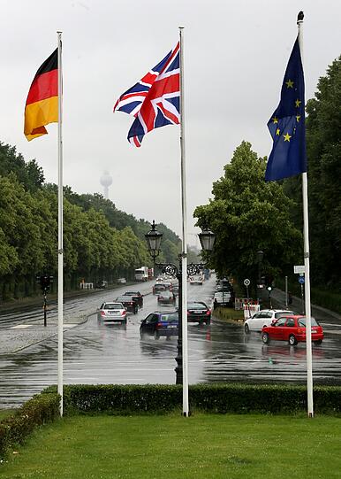 Berlin wartet gespannt auf die Ankunft von Queen Elizabeth II. Die Bilder.