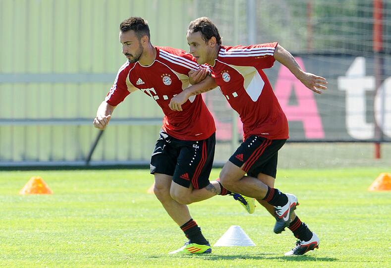Jupp Heynckes hatte bei seiner  Rückkehr zu Bayern München nur einen Rumpfkader zur Verfügung. Bei  der ersten Trainingseinheit am Montag standen gerade einmal sieben  Profis auf dem Platz. Die Bilder