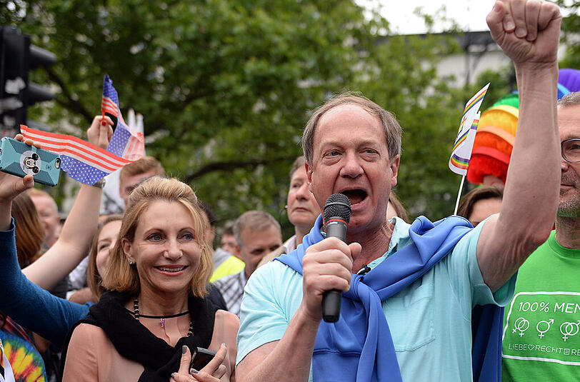 Der US-Botschafter in Deutschland, John B. Emerson und seine Frau Kimberly Marteau Emerson.