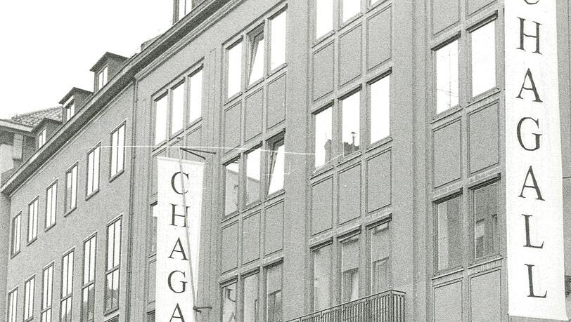 Die Warteschlange vor der Chagall-Ausstellung. Die Warteschlange vor der Chagall-Ausstellung.