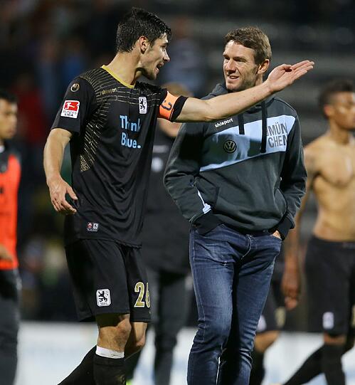 Christopher Schindler &ndash; Note 4.

Man wünscht dem Löwen-Kapitän die krachende Durchschlagskraft eines Mats Hummels. Lässt sich zu oft aus der Balance bringen.