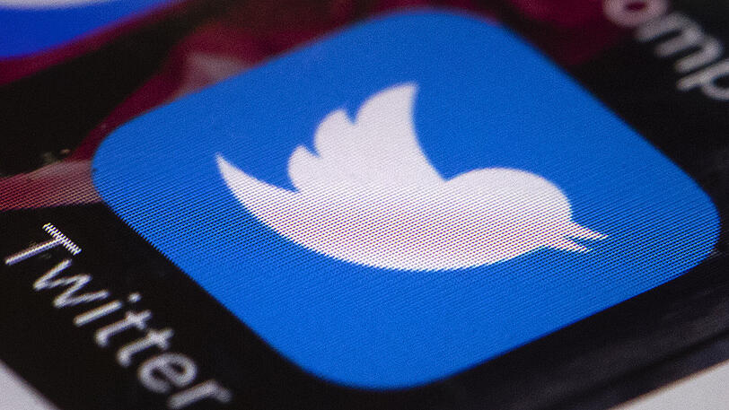 Nach Facebook sind nun auch bei Twitter vermutlich aus Russland gesteuerte Profile gefunden worden.