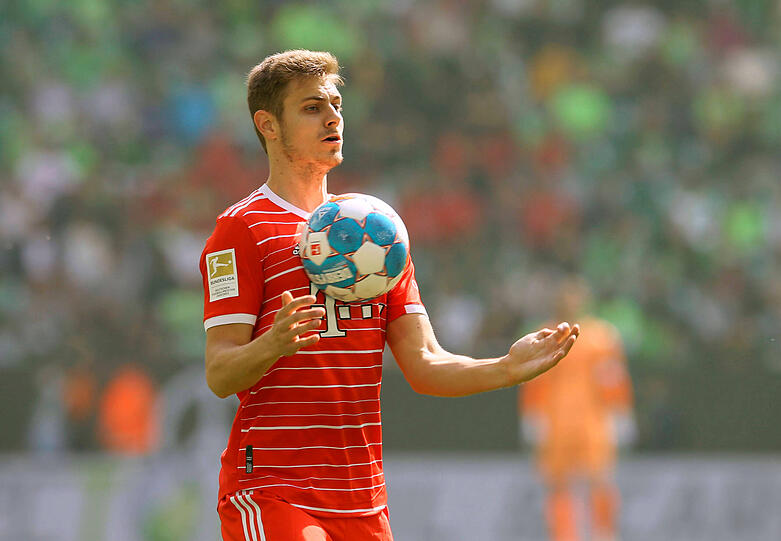 Nummer 44: Josip Stanisic (Rechtsverteidigung)