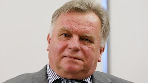 Geht er in den Dschungel oder nicht? Ex-Bundesverkehrsminister Günther Krause (CDU) dementiert.