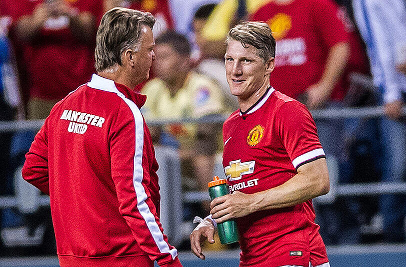 Dass sich zuletzt selbst Trainer Louis van Gaal öffentlich leicht abfällig über ihn geäußert hatte, will der 31-Jährige nicht überbewerten: "Für mich ist immer wichtig, was mir persönlich gesagt wird." Im Old Trafford sei er kein einziges Mal ausgepfiffen worden.