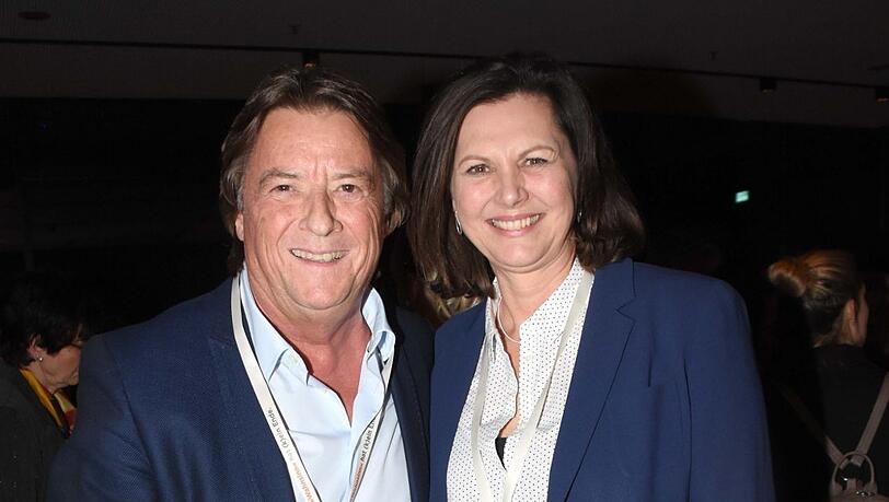 Bei der Aftershow: Gong-Chef Georg Dingler und Ilse Aigner.