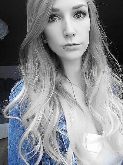 Susanne (25)