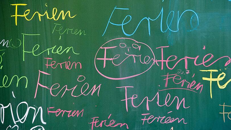 Eine Stadtrats-Anfrage beschäftigt sich mit der Aula der Grundschule Ruth-Drexl-Straße. Eine Stadtrats-Anfrage beschäftigt sich mit der Aula der Grundschule Ruth-Drexl-Straße.