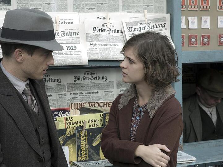Charlotte Ritter (Liv Lisa Fries) und Gereon Rath (Volker Bruch) bleiben "Babylon Berlin" erhalten.