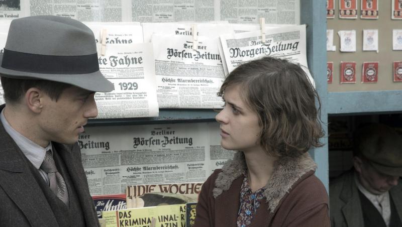 Charlotte Ritter (Liv Lisa Fries) und Gereon Rath (Volker Bruch) bleiben "Babylon Berlin" erhalten. Charlotte Ritter (Liv Lisa Fries) und Gereon Rath (Volker Bruch) bleiben "Babylon Berlin" erhalten.