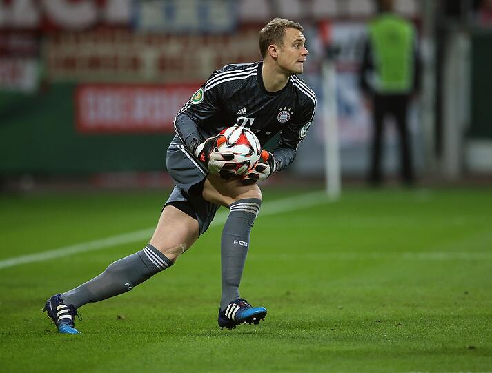 Manuel Neuer &ndash; Note 2 - Verbrachte eine nahezu ungestörte erste Halbzeit. Und als die zweite drohte genauso zu werden, warf er sich Bellarabi und Co. entgegen und rettete die Bayern in die Verlängerung.