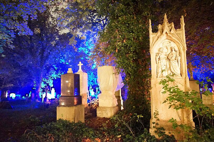 Sp präsentierte sich der Südfriedhof bei der Langen Nacht der Museen 2015.