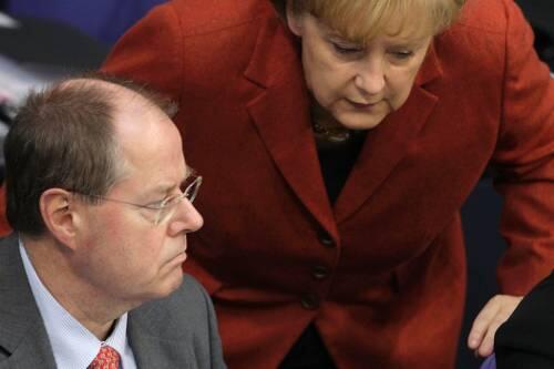 &bdquo;Die schwerste Bewährungsprobe seit den 20er Jahren&ldquo;: Regierungschefin Angela Merkel und Finanzminister Peer Steinbrück im Bundestag.