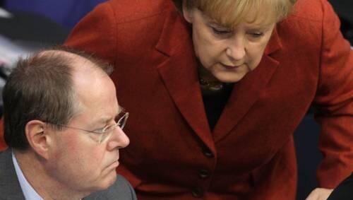 „Die schwerste Bewährungsprobe seit den 20er Jahren“: Regierungschefin Angela Merkel und Finanzminister Peer Steinbrück im Bundestag. „Die schwerste Bewährungsprobe seit den 20er Jahren“: Regierungschefin Angela Merkel und Finanzminister Peer Steinbrück im Bundestag.
