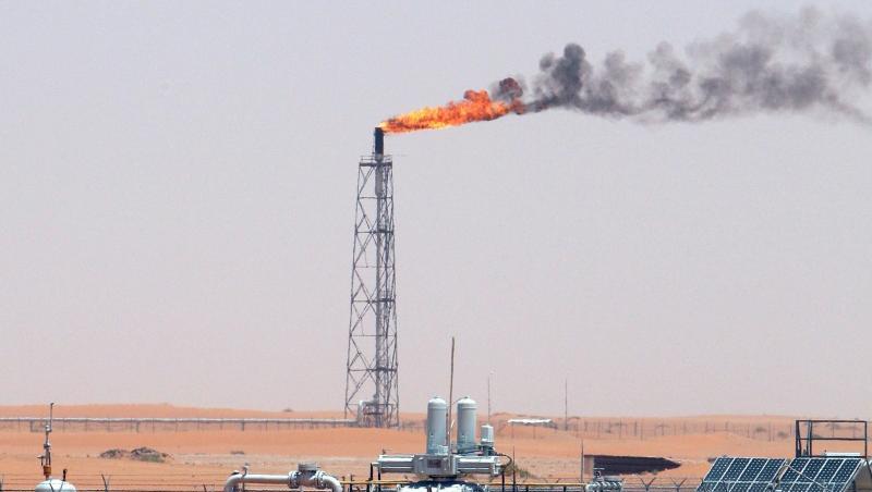Technische Anlagen auf einem Ölfeld in Saudi-Arabien. Technische Anlagen auf einem Ölfeld in Saudi-Arabien.