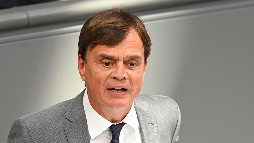 Weist Kritik aus der Union an der geplanten Russlandreise mehrerer AfD-Politiker zur&uuml;ck: AfD-Spitzenpolitiker Bernd Baumann.