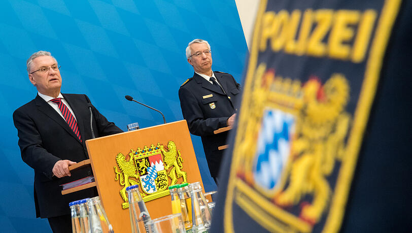 Innenminister Joachim Herrmann schließt Änderungen bei der Ausbildung der USKler nicht aus. Innenminister Joachim Herrmann schließt Änderungen bei der Ausbildung der USKler nicht aus.