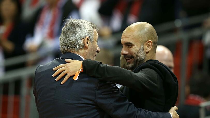 Zwei Bayern-Trainer unter sich: Pesic (l.) und Guardiola. Zwei Bayern-Trainer unter sich: Pesic (l.) und Guardiola.