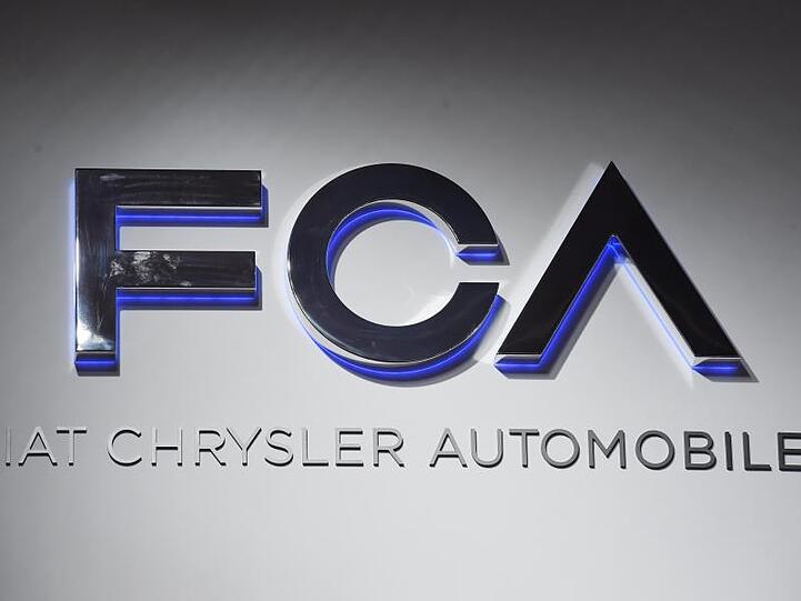 Ein Fiat Chrysler Automobiles (FCA) Logo.