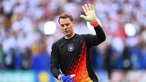 Manuel Neuer erhält über Social Media viele Reaktionen nach seinem Rücktritt aus der Nationalmannschaft.