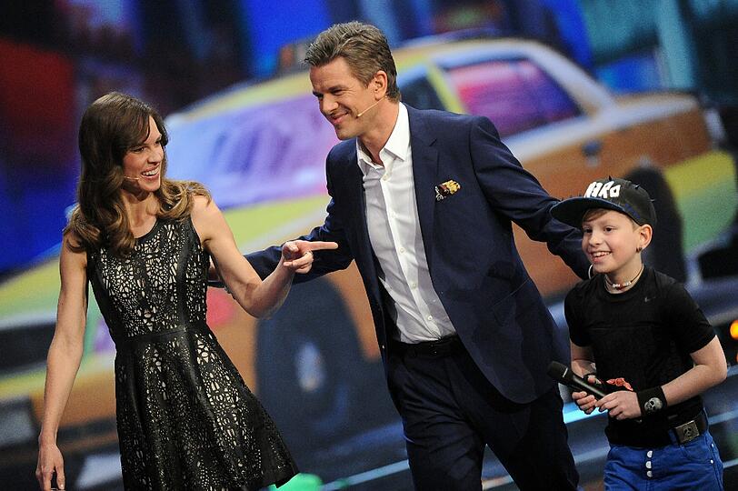 US-Schauspielerin Hilary Swank, Moderator Markus Lanz und der Kandidat der Kinderwette, Leandro Palme