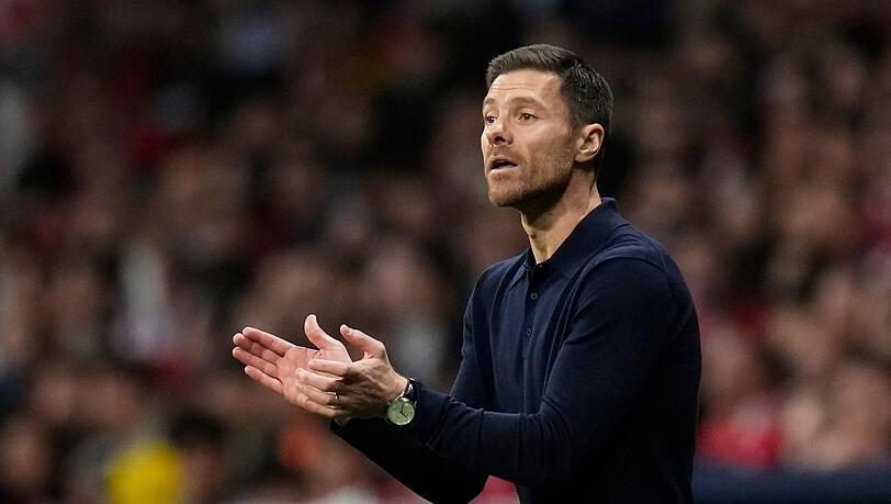 Leverkusens Trainer Xabi Alonso vergleicht Florian Wirtz mit einer Fußballlegende.