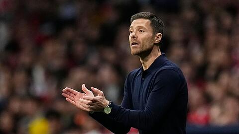 Leverkusens Trainer Xabi Alonso vergleicht Florian Wirtz mit einer Fußballlegende.