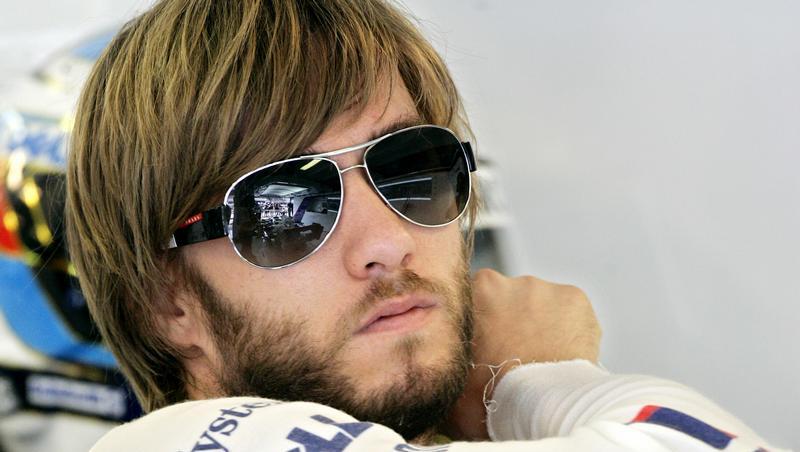 Die Uhr tickt - aber nicht gerade für ihn: Nick Heidfeld, noch bei BMW. Die Uhr tickt - aber nicht gerade für ihn: Nick Heidfeld, noch bei BMW.