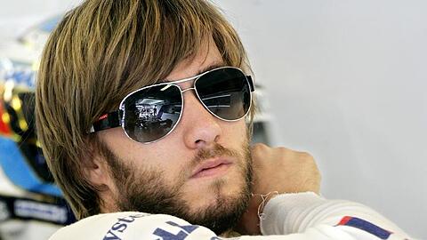 Die Uhr tickt - aber nicht gerade für ihn: Nick Heidfeld, noch bei BMW.
