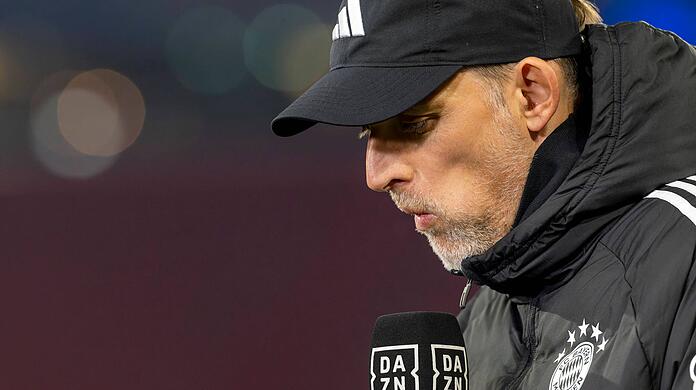0:1 unterlag Thomas Tuchel Werder Bremen und liegt damit bereits sieben Zähler hinter Bayer Leverkusen. In Gefahr ist sein Posten allerdings nicht. Auch aufgrund fehlender Alternativen.