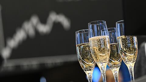 Die Zahl der Dollar-Million&auml;re weltweit ist auch 2025 gestiegen