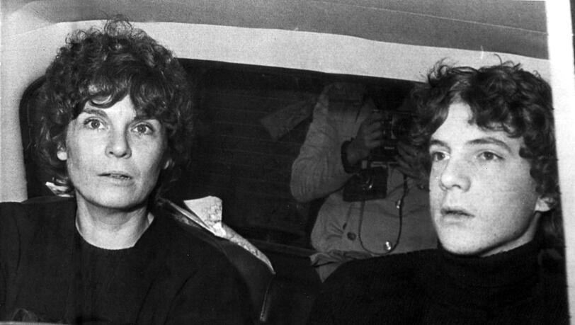 Gail Harris mit ihrem Sohn John Paul Getty III. (Archivbild 1973) Gail Harris mit ihrem Sohn John Paul Getty III. (Archivbild 1973)