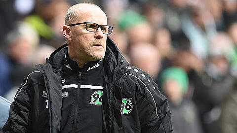 Seit seinem Trainerdebüt 1999 bei Werder Bremen ist Thomas Schaaf nie aus der Bundesliga abgestiegen.