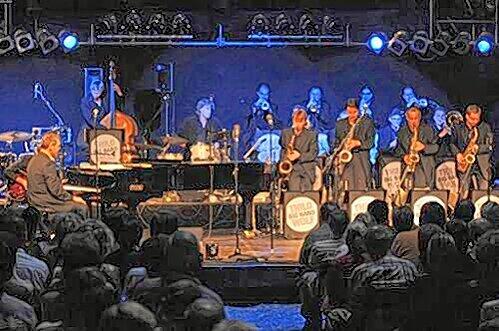 Spielt im Rathaussaal auf dem ersten Silvestival: Die Thilo Wolf Big Band